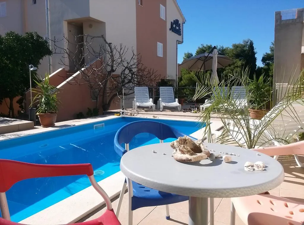 Apartments Villa Natali - Heating Pool Trogir