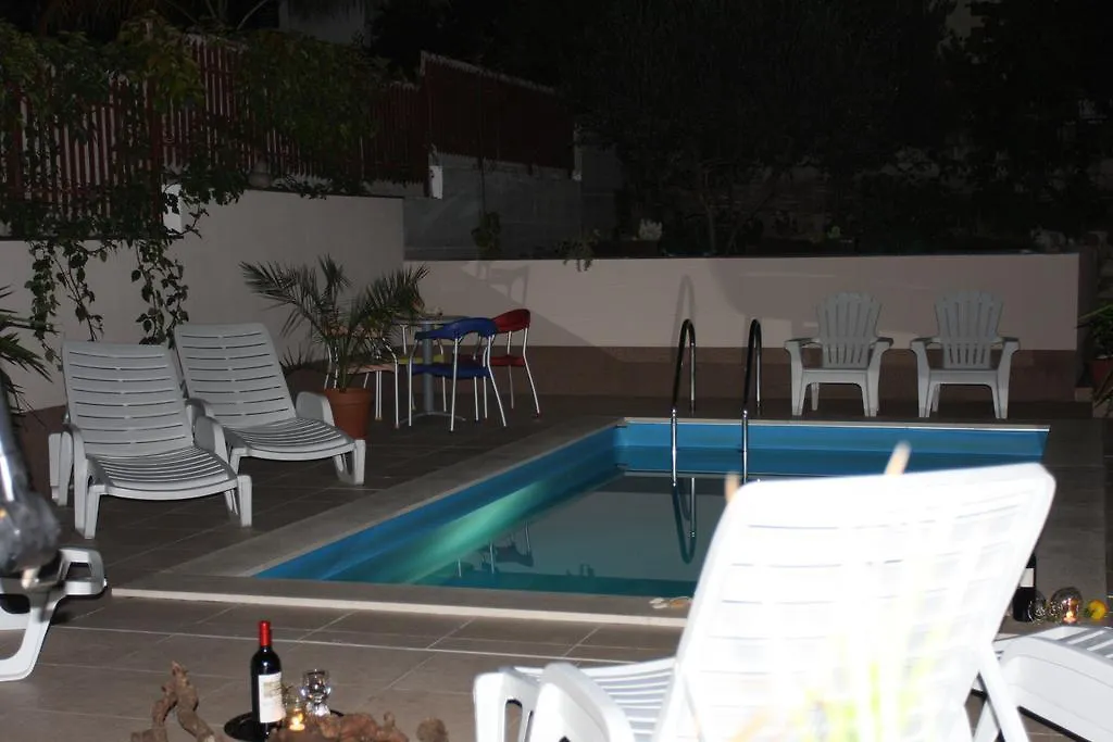 Apartments Villa Natali - Heating Pool Trogir Kroatien