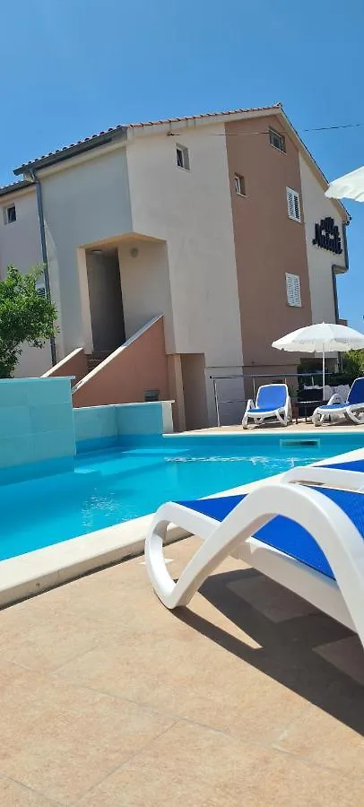 Apartments Villa Natali - Heating Pool Trogir